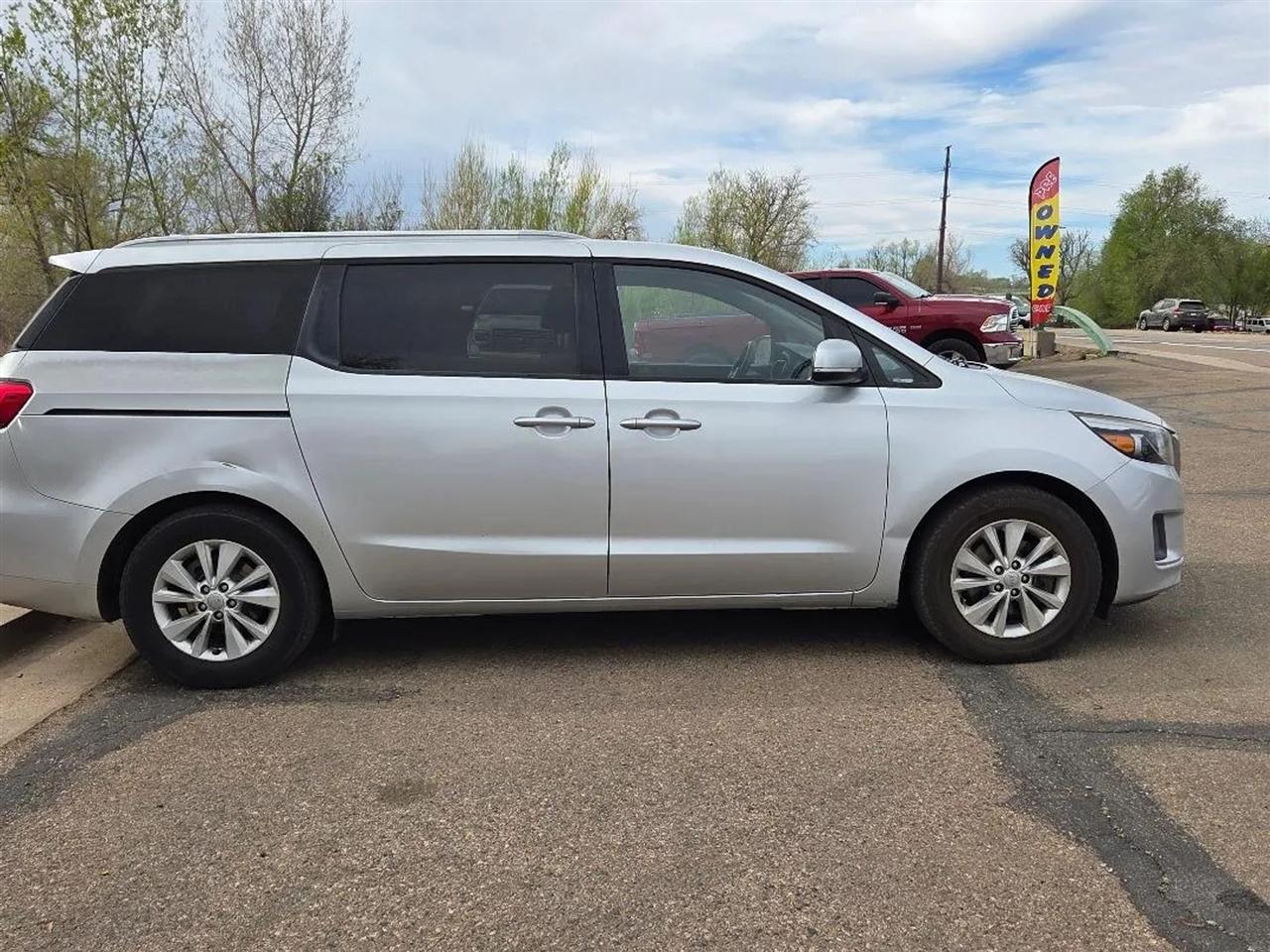Kia Sedona LX 2015