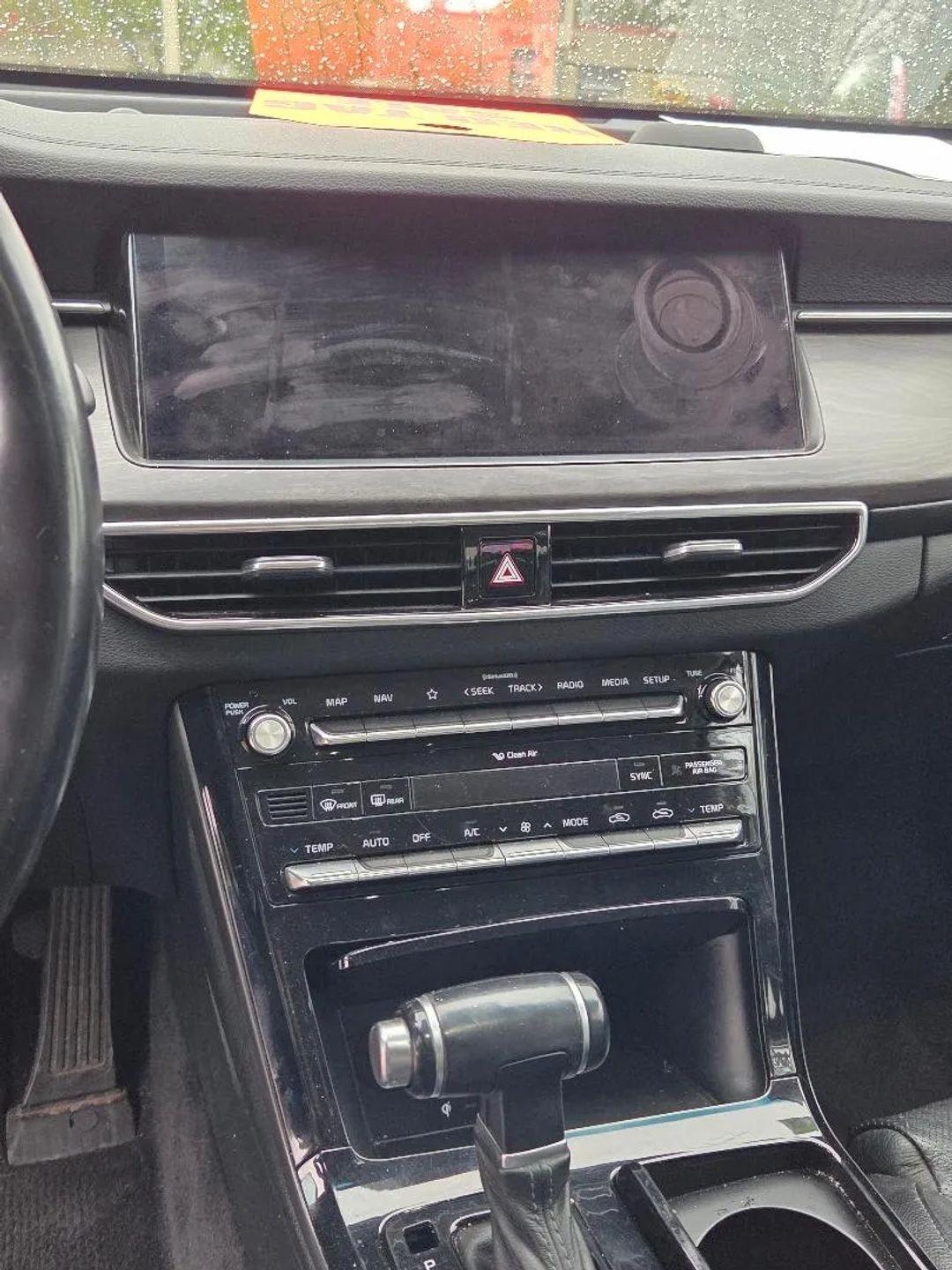 Kia Cadenza Technology 2020