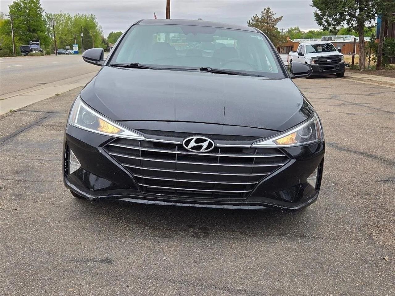 Hyundai Elantra Limited 2019