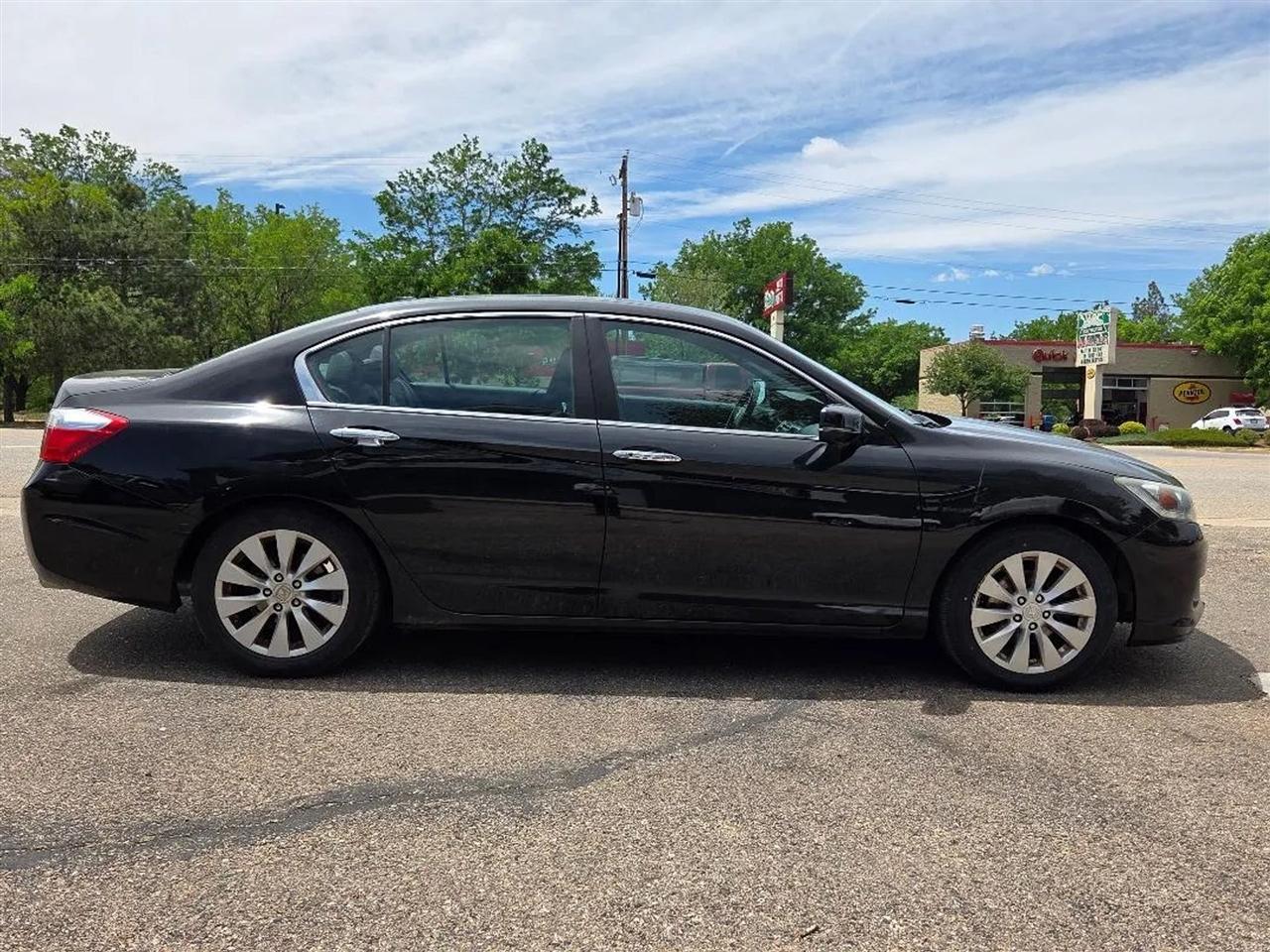 Honda Accord EX-L Sedan CVT 2013