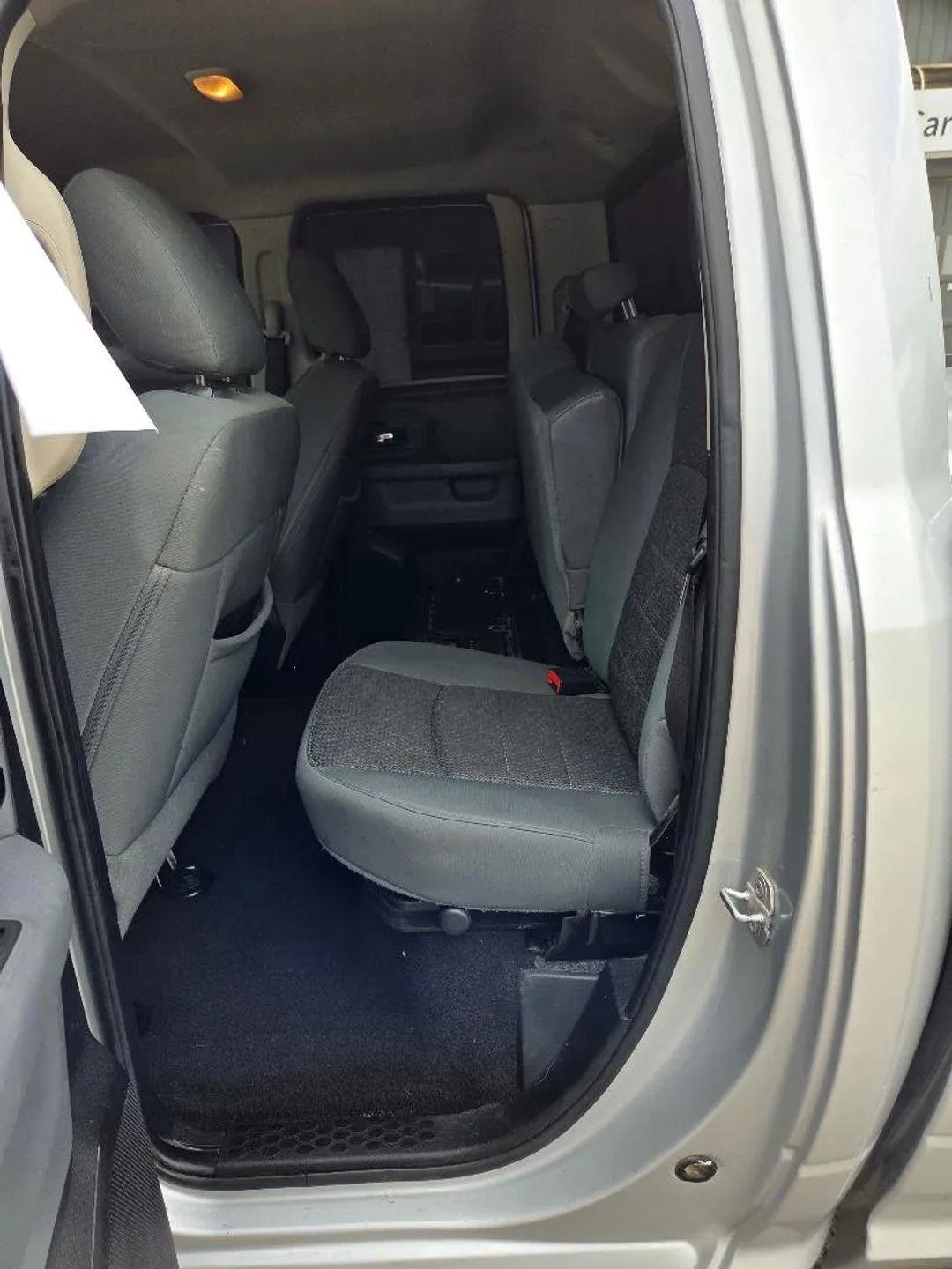 RAM 1500 SLT Quad Cab 2WD 2015