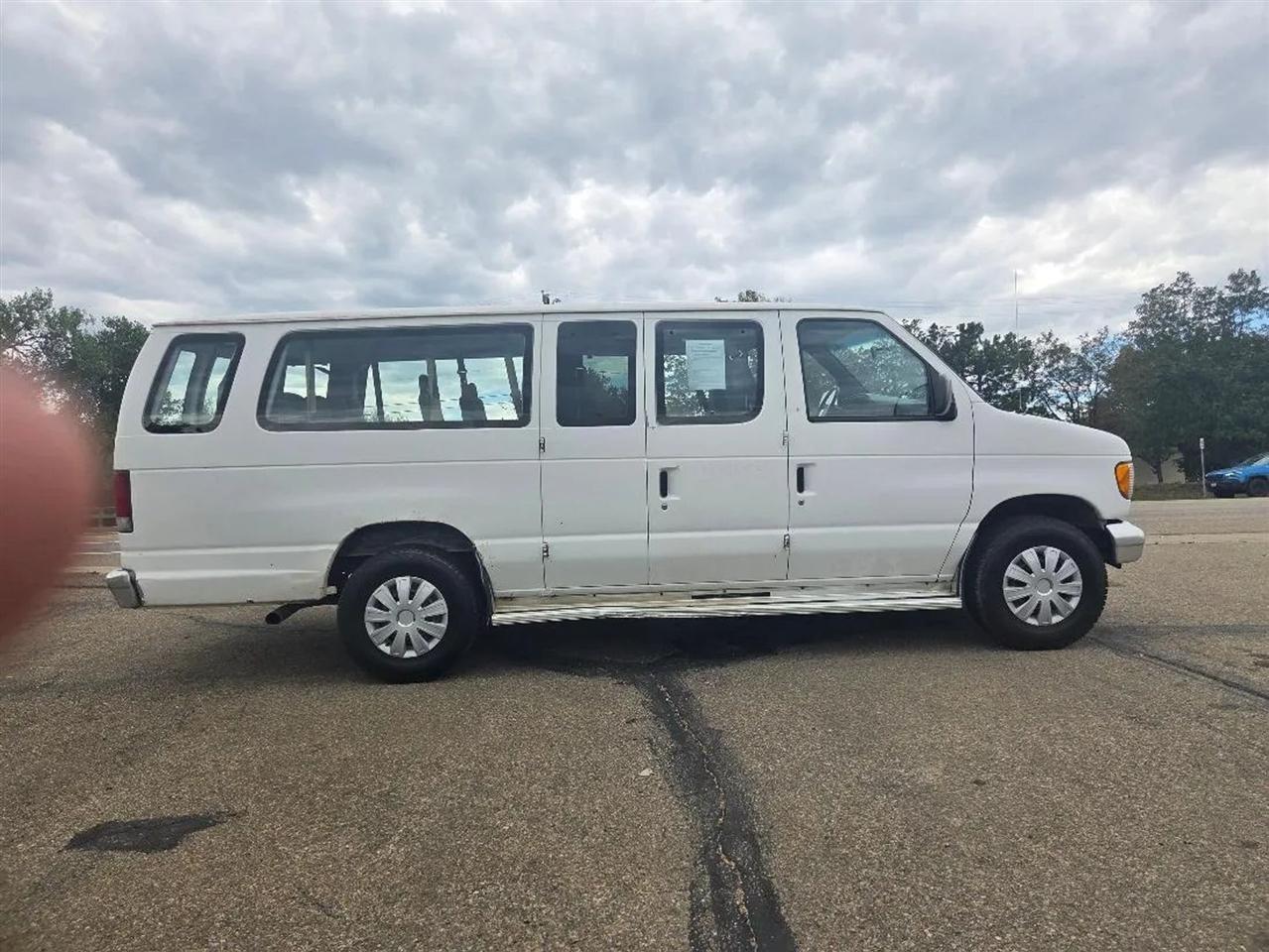 1996 Ford Econoline E250 Super