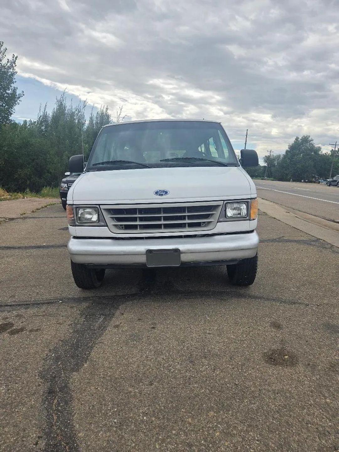 Ford Econoline E250 Super 1996