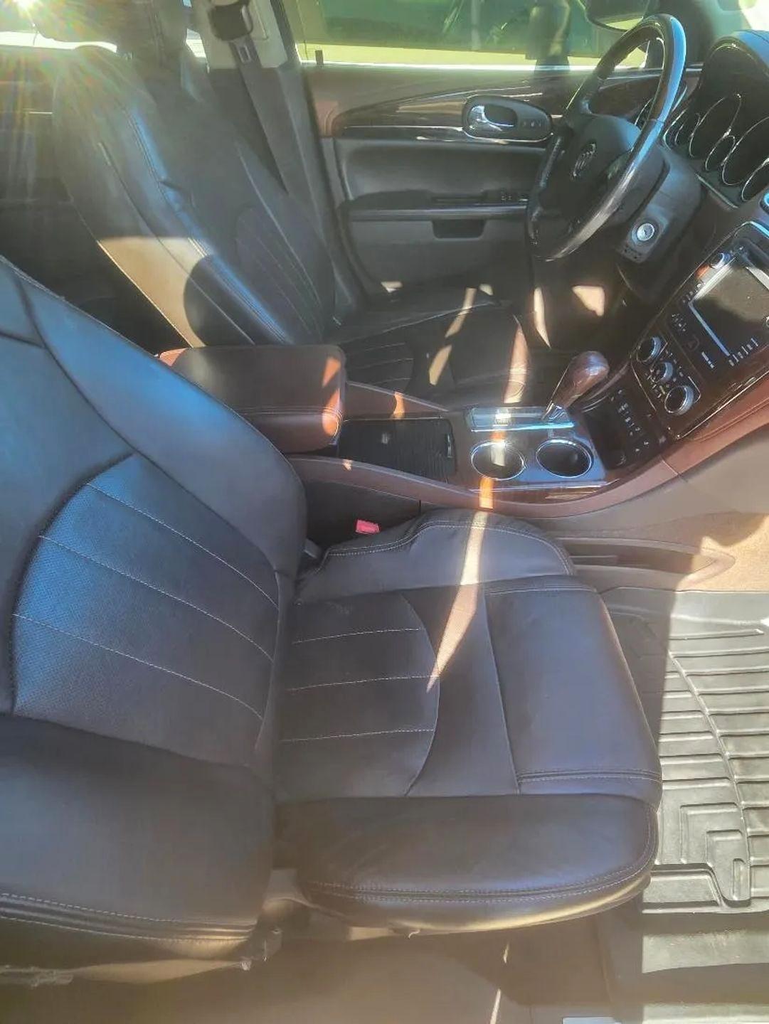 Buick Enclave Leather AWD 2013