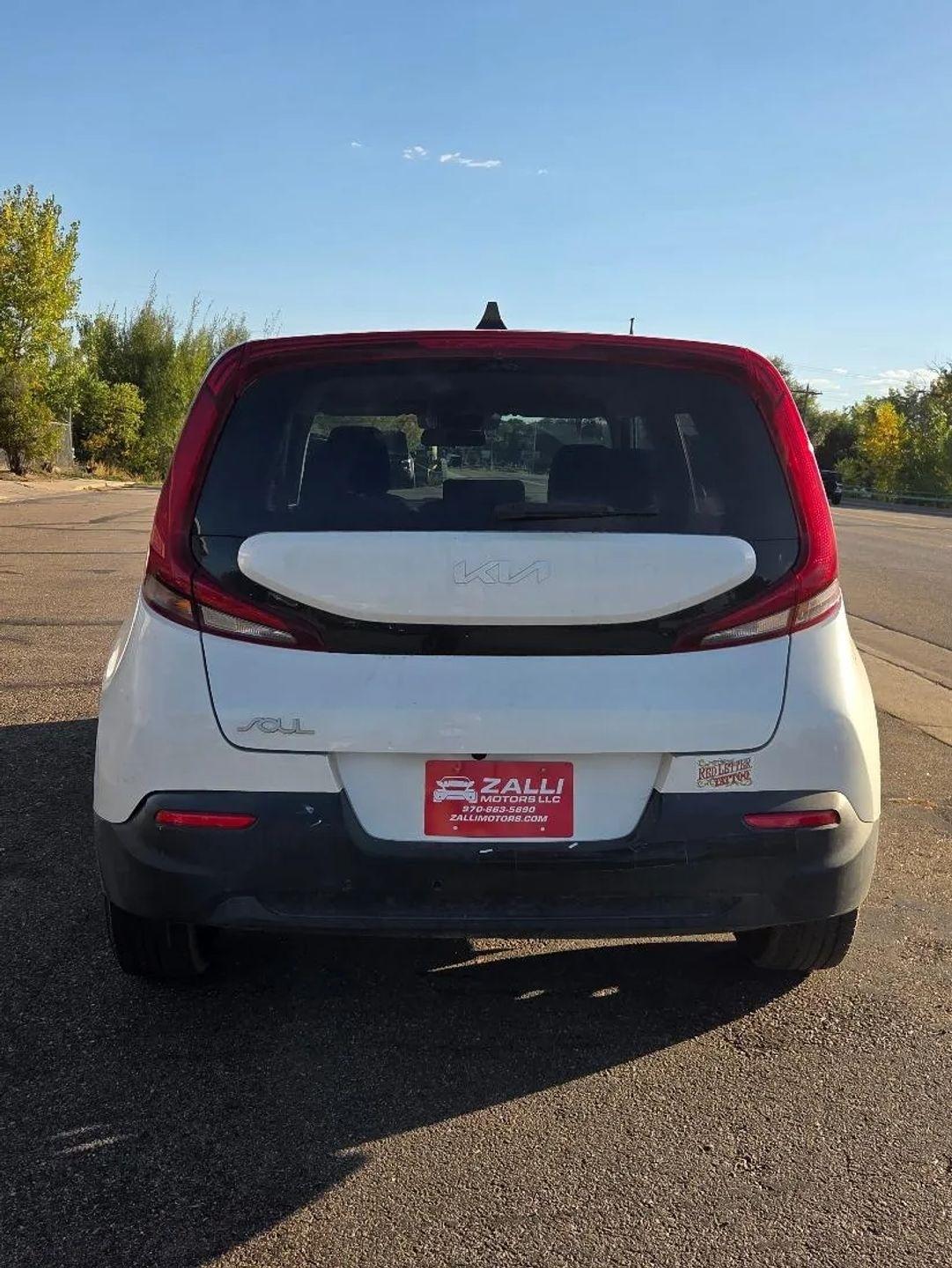Kia Soul LX CVT 2022