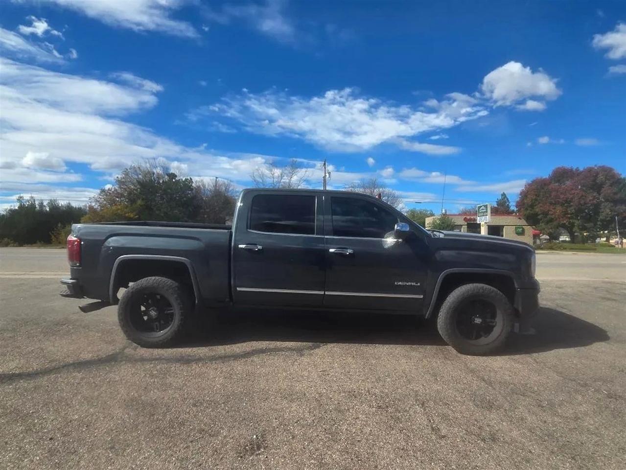 GMC Sierra 1500 Denali Crew Cab Long Box 4WD 2018