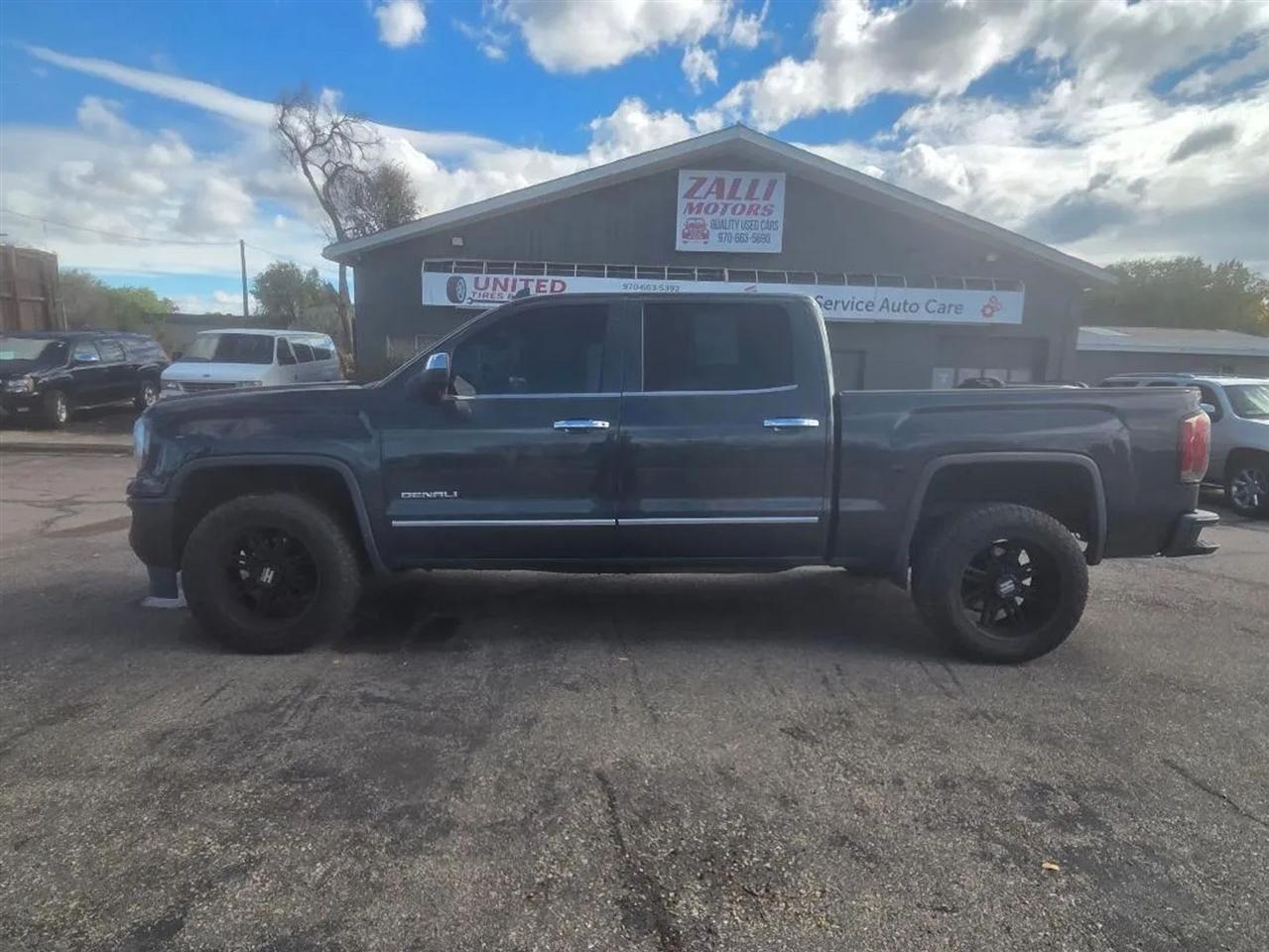 GMC Sierra 1500 Denali Crew Cab Long Box 4WD 2018