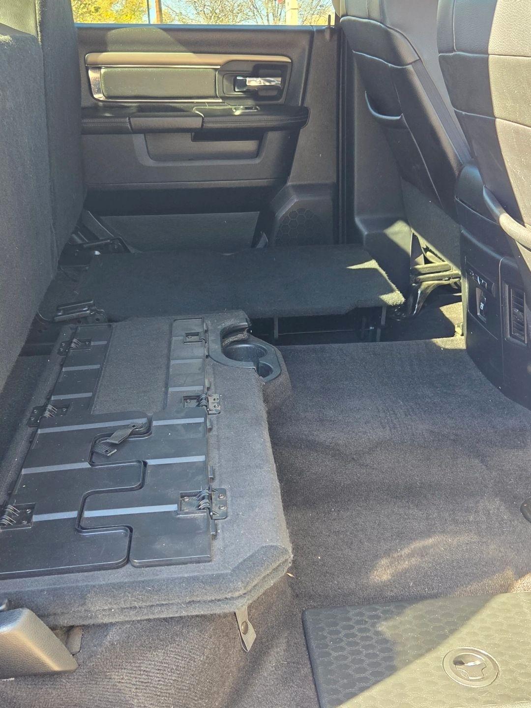 RAM 1500 Sport Crew Cab SWB 4WD 2017