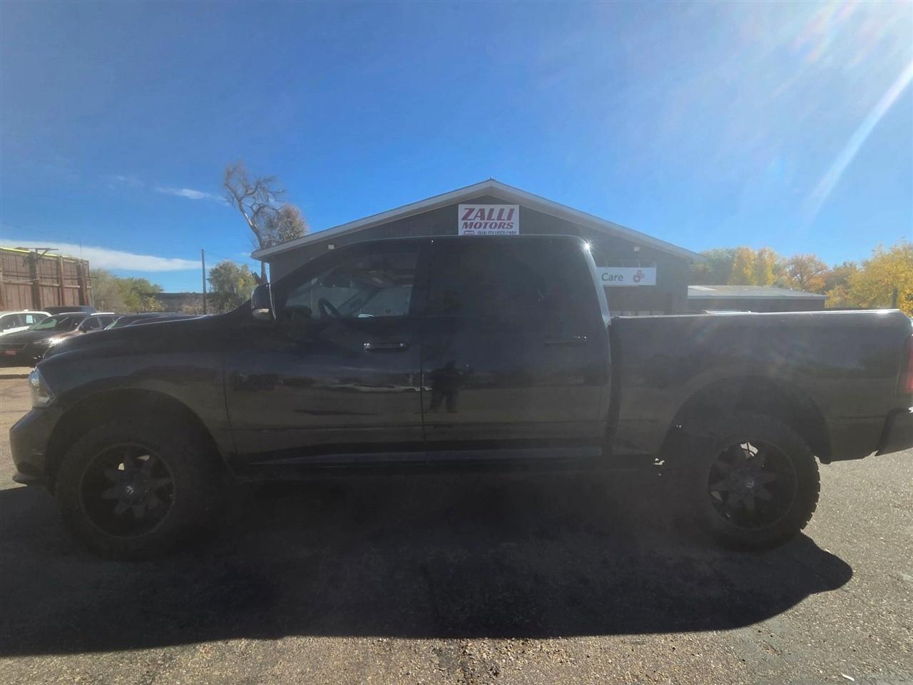 RAM 1500 Sport Crew Cab SWB 4WD 2017