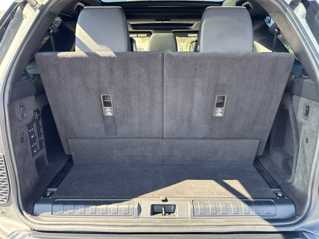 Land Rover Discovery R-Dynamic S 2022 Land Rover Discovery R-Dynamic S 2022