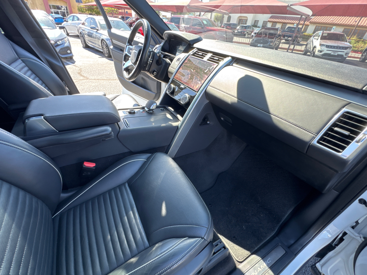 Land Rover Discovery R-Dynamic S 2022 Land Rover Discovery R-Dynamic S 2022