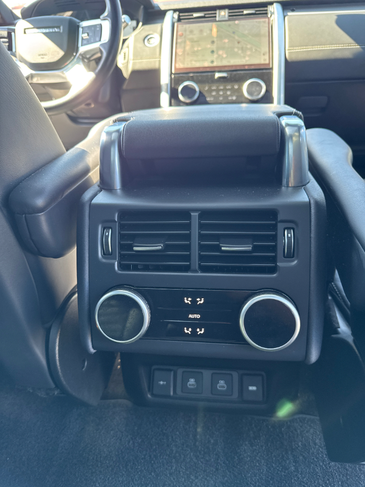 Land Rover Discovery R-Dynamic S 2022 Land Rover Discovery R-Dynamic S 2022