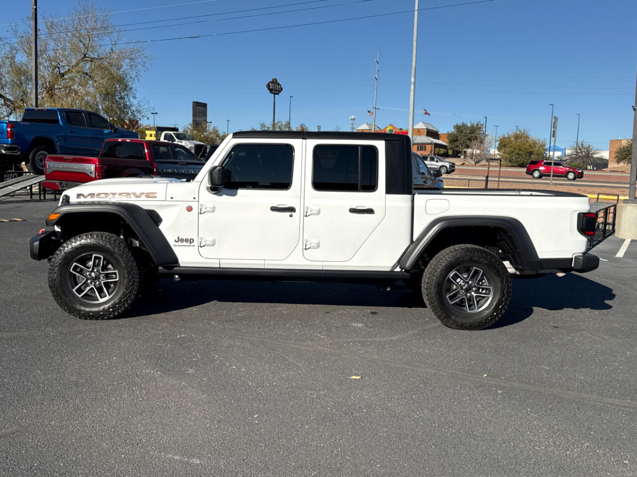 Jeep Gladiator Mojave 2024