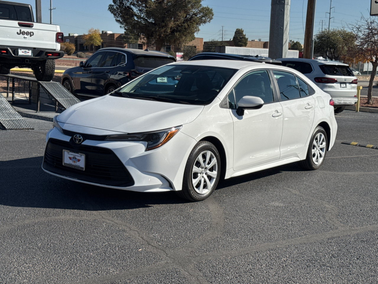 2024 Toyota Corolla LE's photo