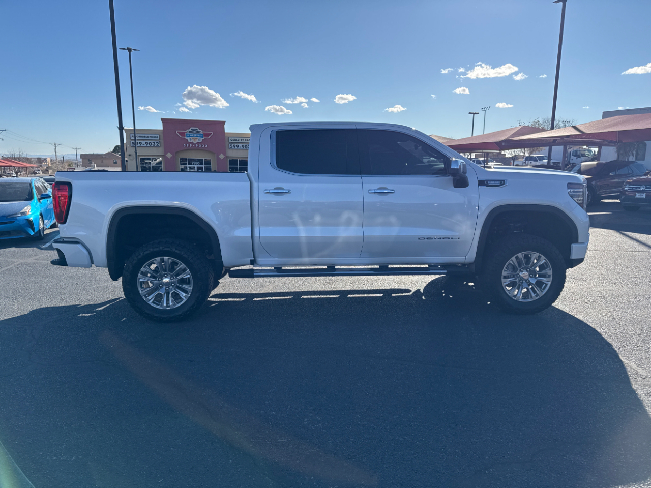 GMC Sierra 1500 Denali Crew Cab Short Box 4WD 2023