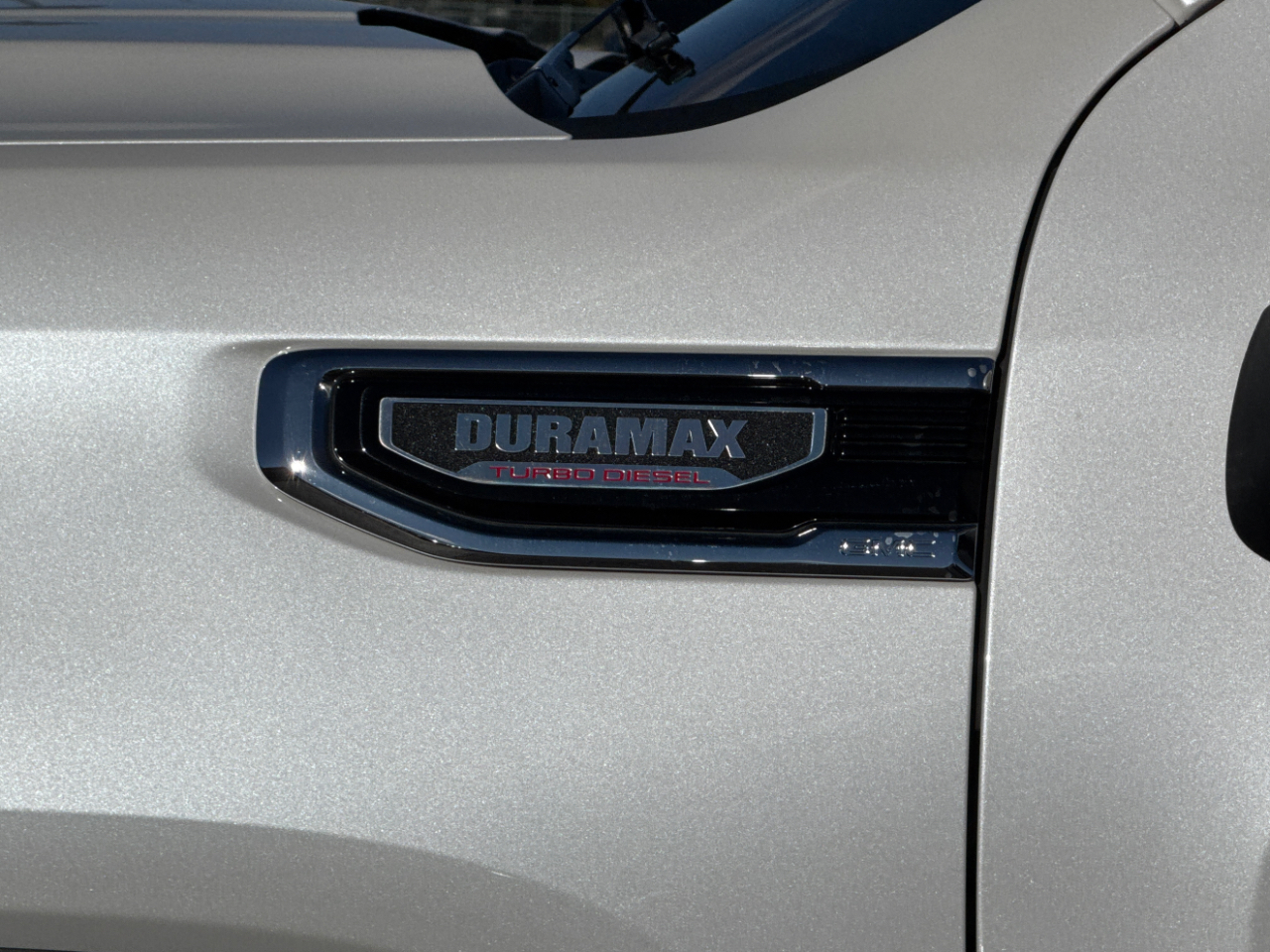 GMC Sierra 1500 Denali Crew Cab Short Box 4WD 2023