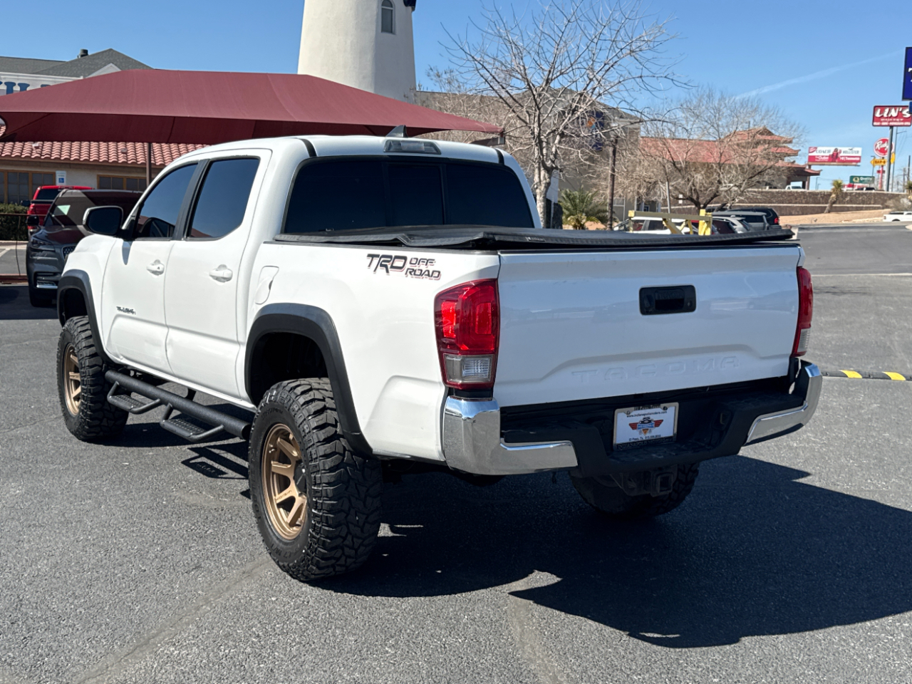 Toyota Tacoma TRD Off Road Double Cab 5' Bed V6 4x2 AT (Natl) 2016