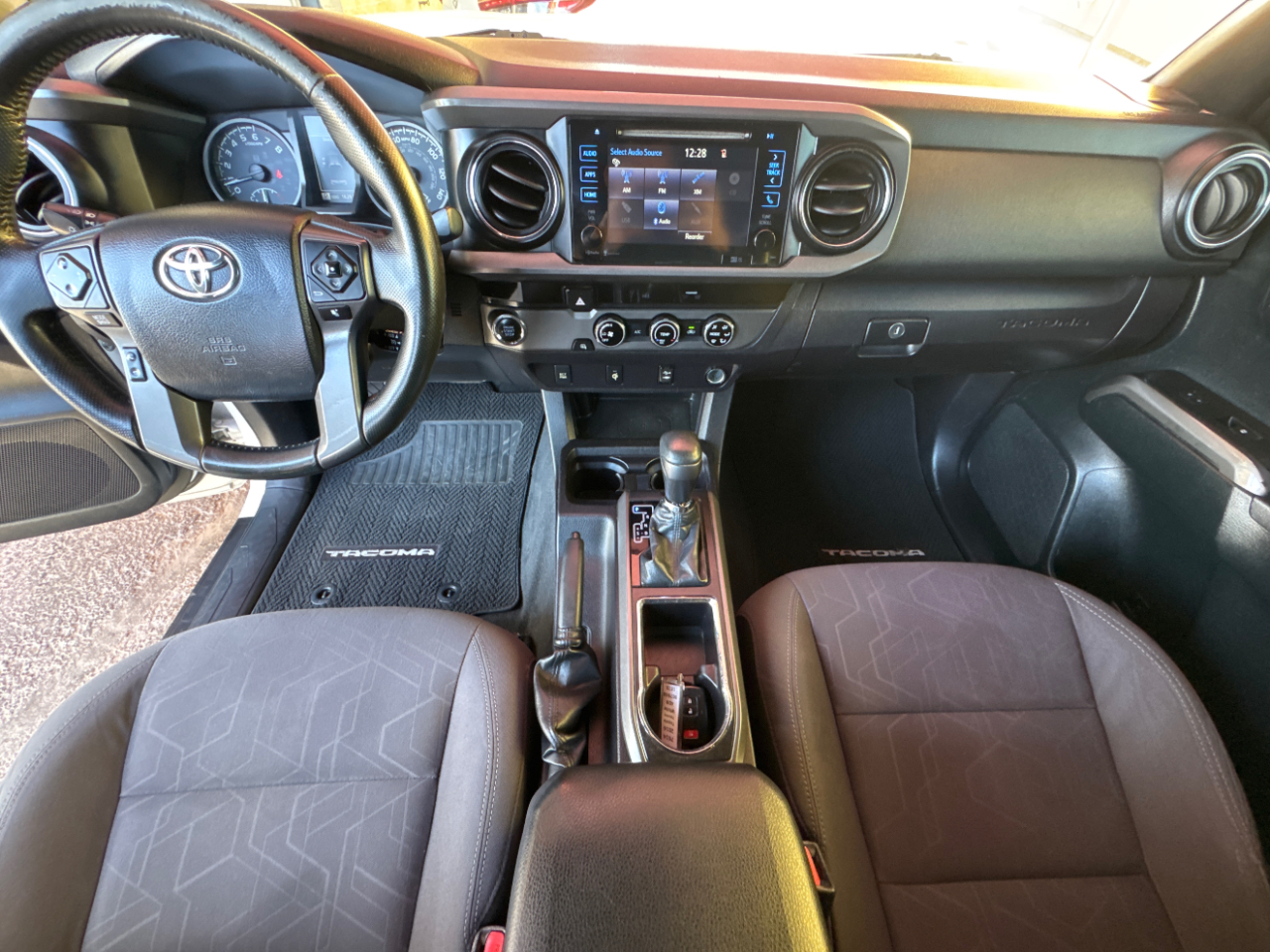 Toyota Tacoma TRD Off Road Double Cab 5' Bed V6 4x2 AT (Natl) 2016