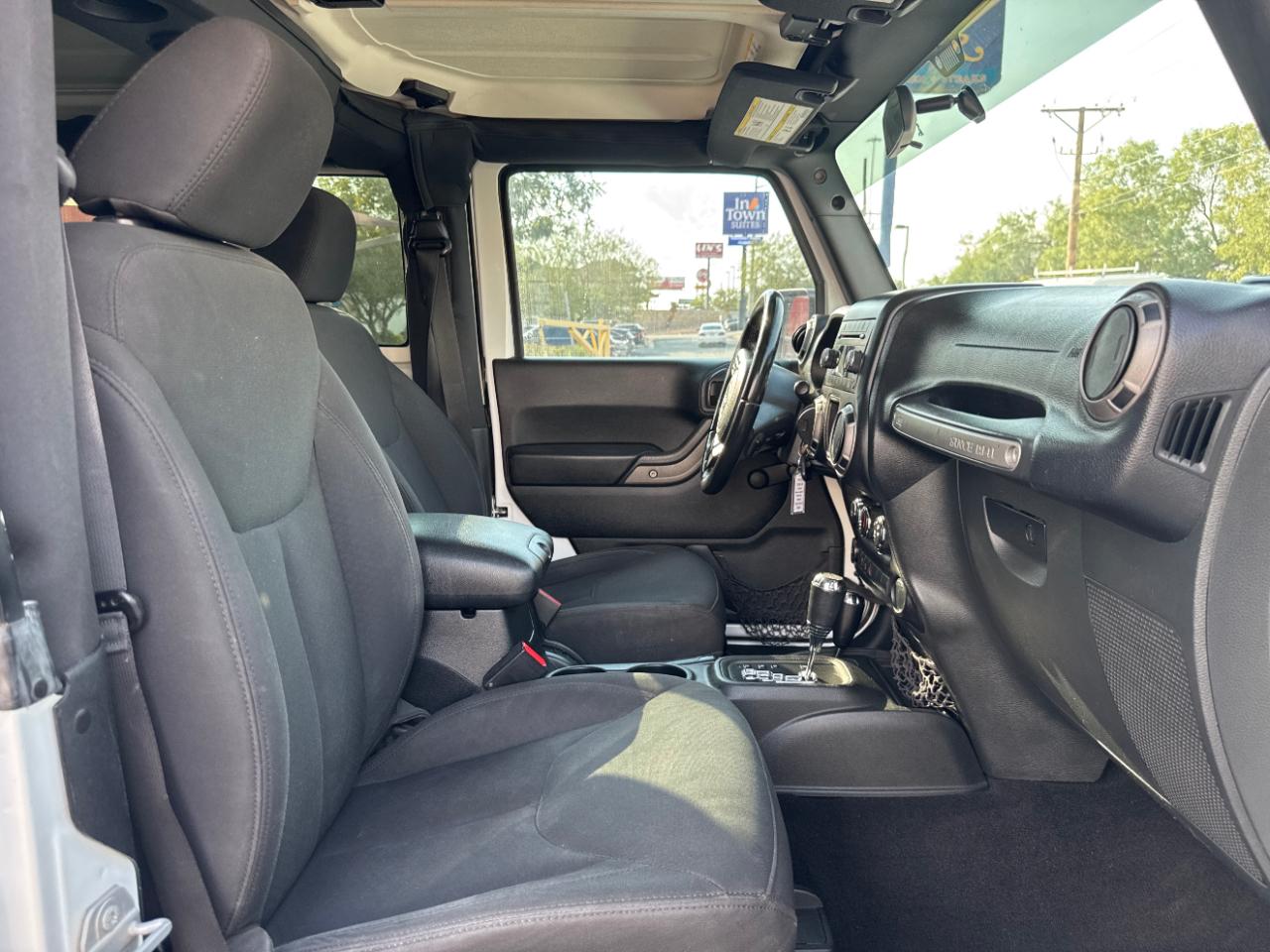 Jeep Wrangler Sport 4WD 2016