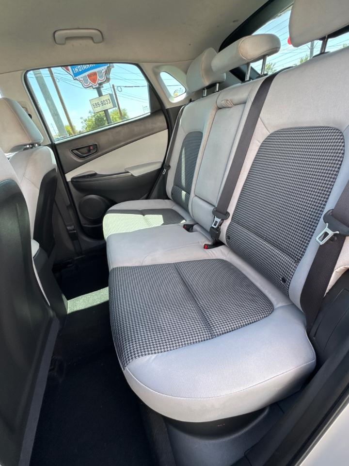 Hyundai Kona SE 2022