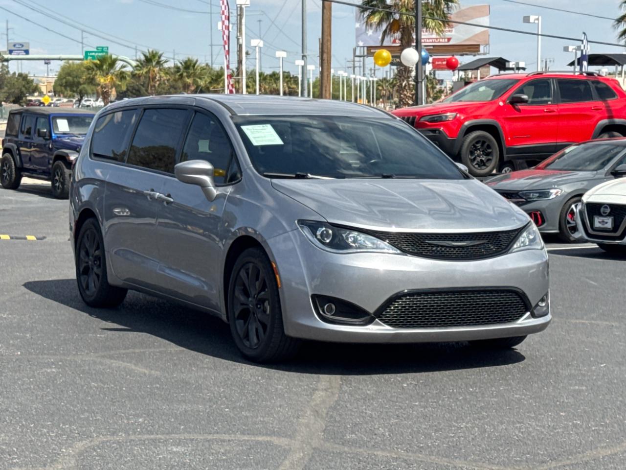 Chrysler Pacifica Touring Plus 2019