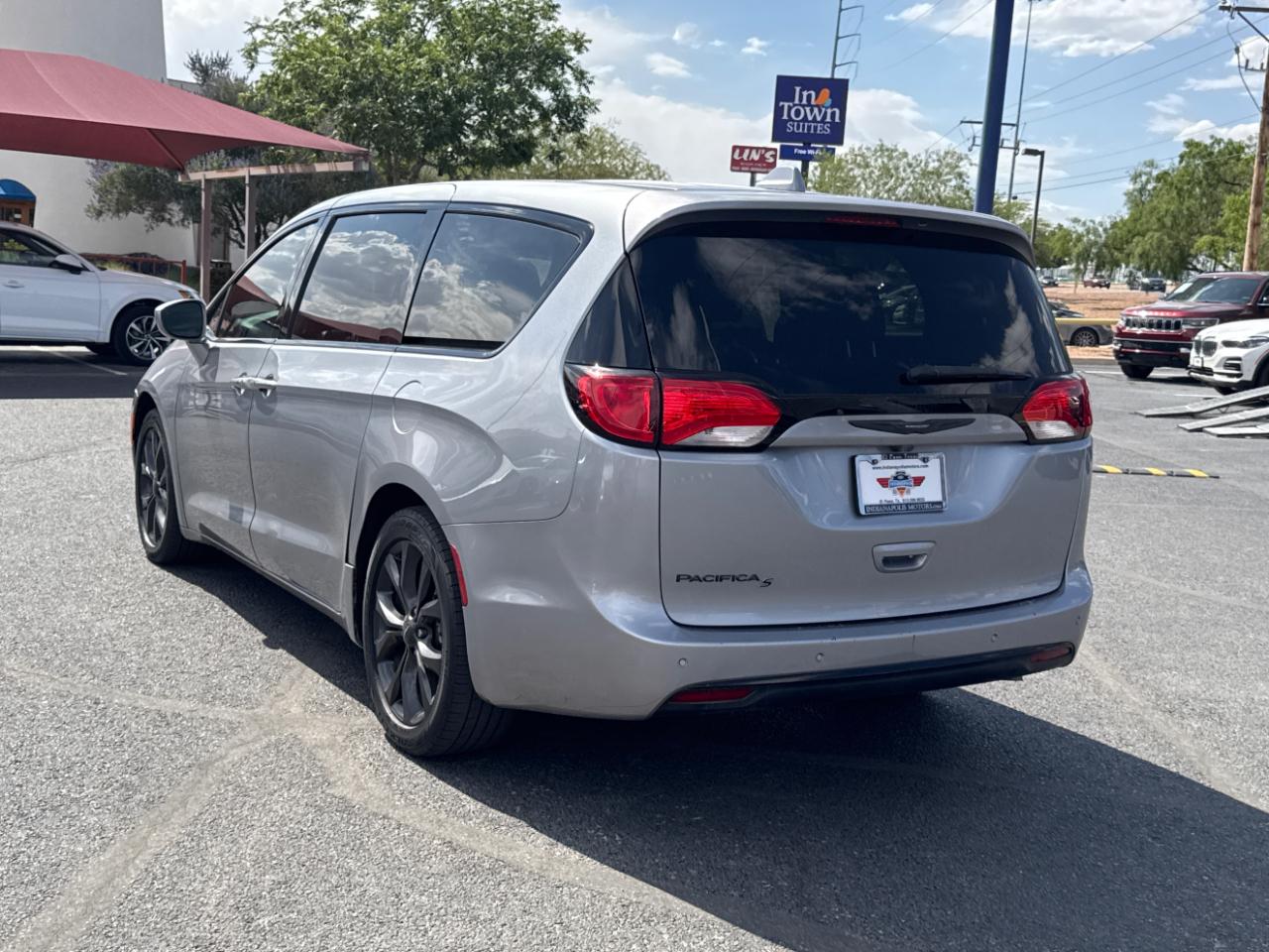 Chrysler Pacifica Touring Plus 2019