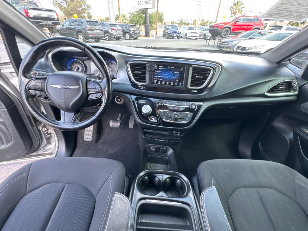 Chrysler Pacifica Touring Plus 2019