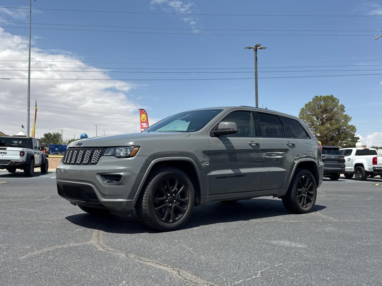Jeep Grand Cherokee Laredo 4WD 2020