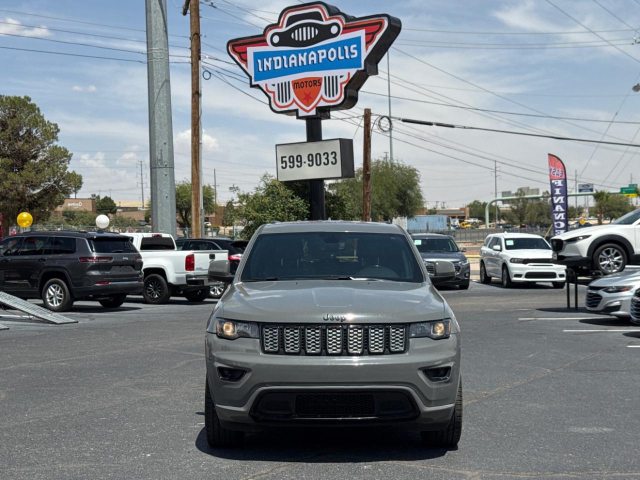 Jeep Grand Cherokee Laredo 4WD 2020