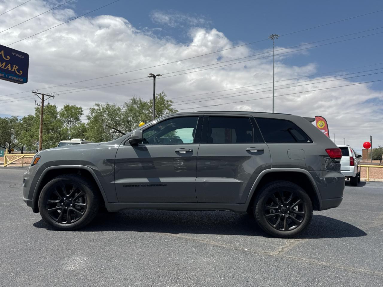 Jeep Grand Cherokee Laredo 4WD 2020