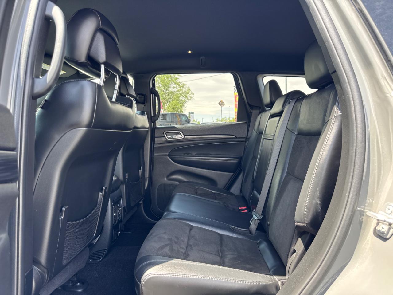 Jeep Grand Cherokee Laredo 4WD 2020