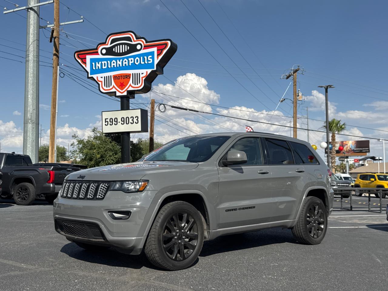2020 Jeep Grand Cherokee Laredo 4WD