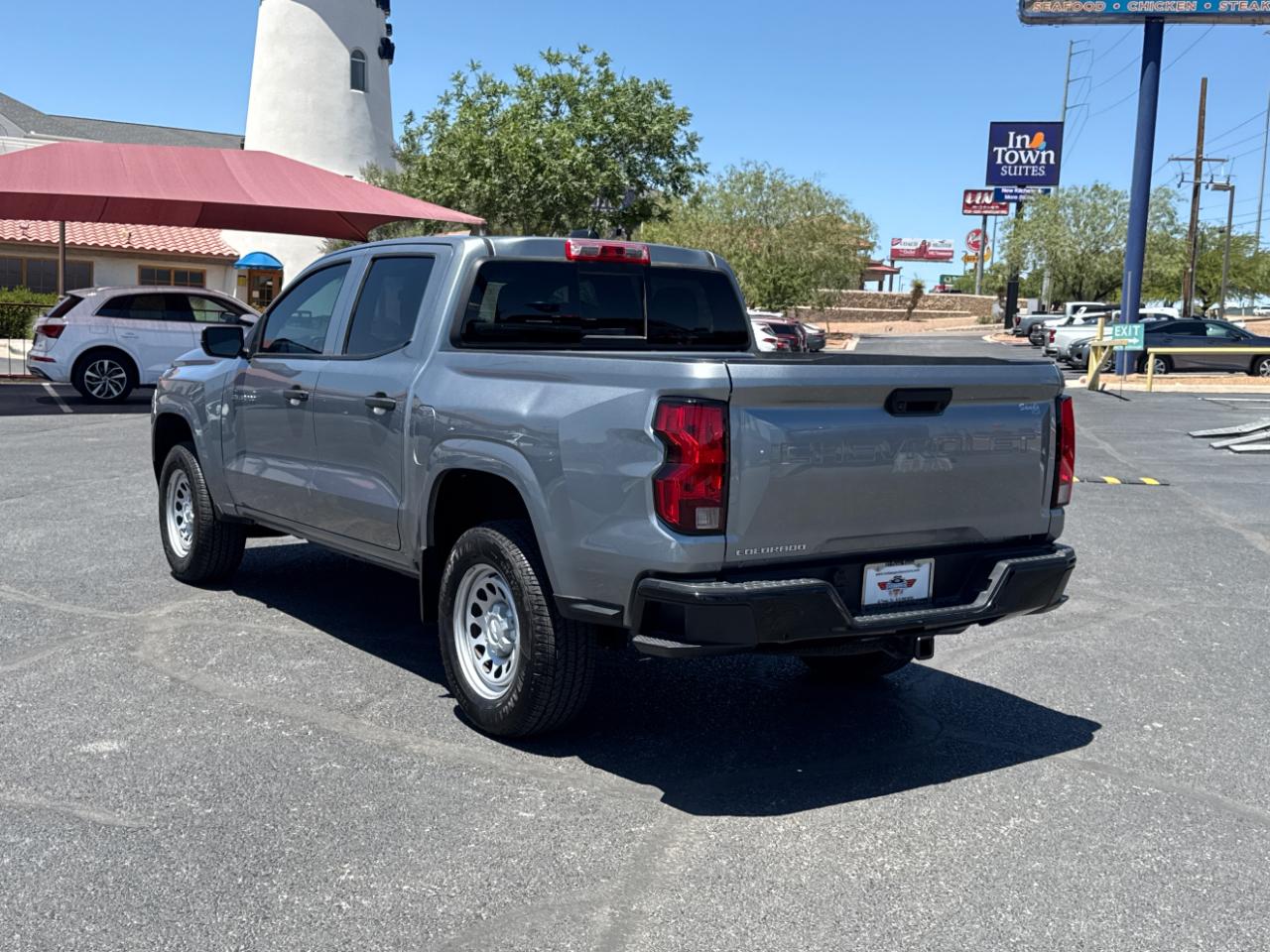 Chevrolet Colorado WT Crew Cab 2WD Short Box 2024