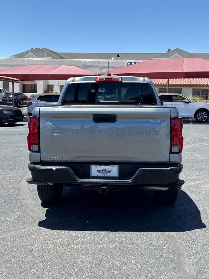 Chevrolet Colorado WT Crew Cab 2WD Short Box 2024