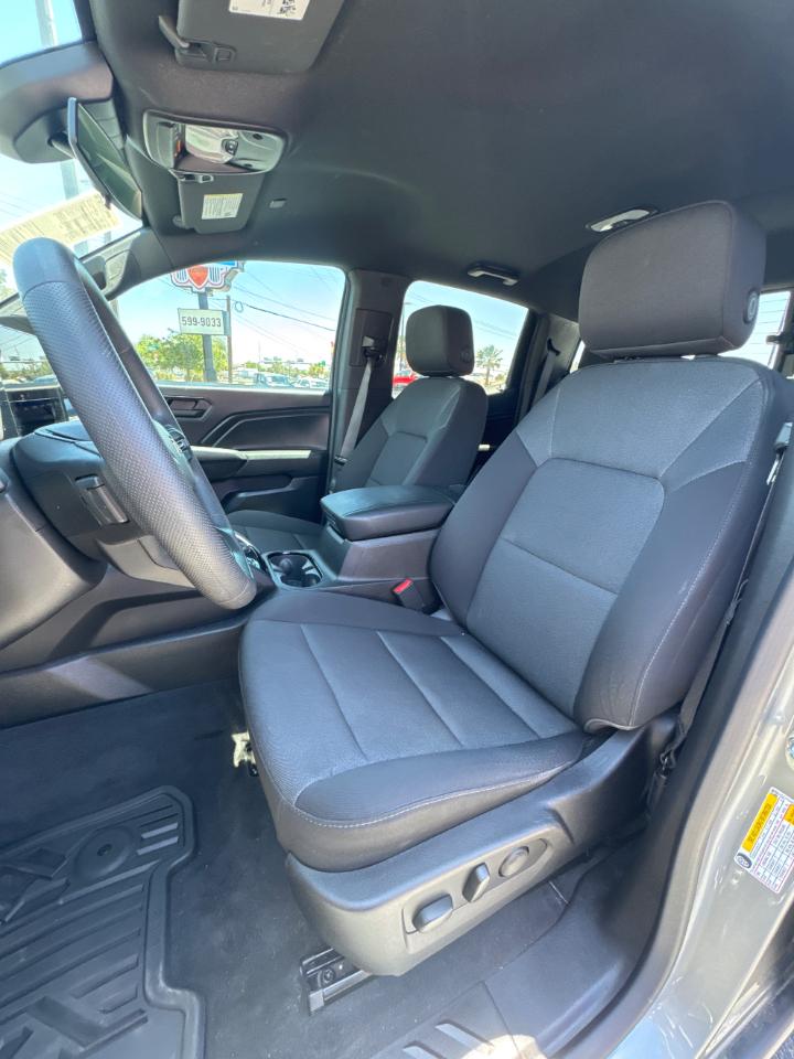Chevrolet Colorado WT Crew Cab 2WD Short Box 2024