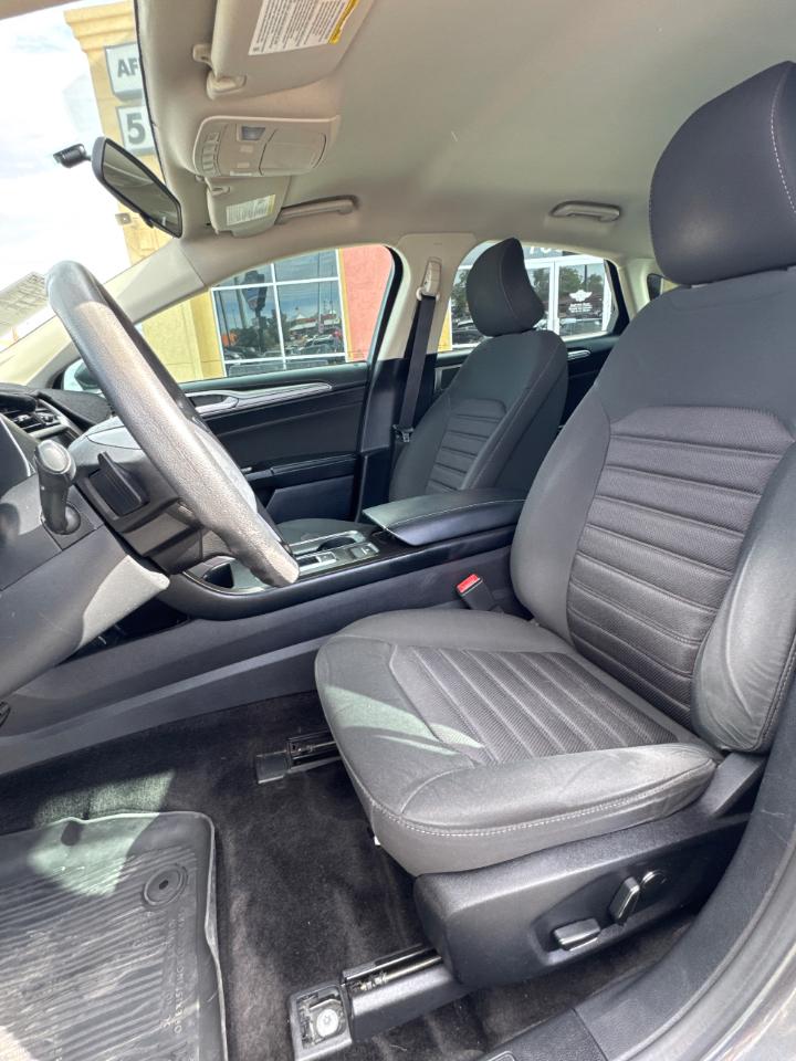 Ford Fusion SE 2017