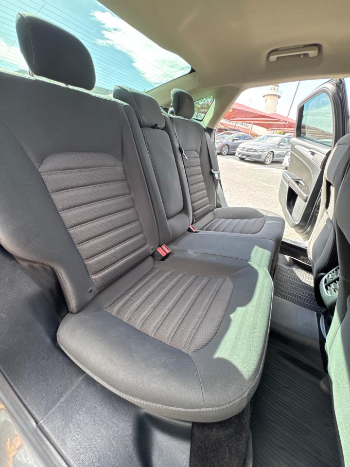 Ford Fusion SE 2017