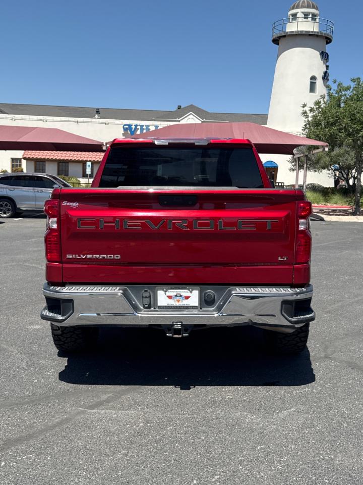 Chevrolet Silverado 1500 LT Crew Cab 2WD 2021