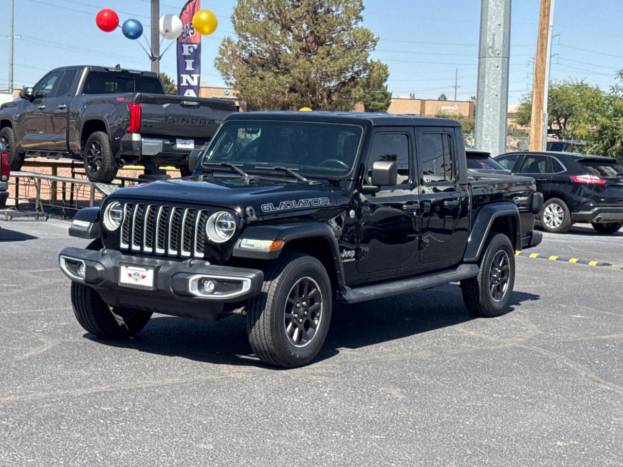 2022 Jeep Gladiator Overland's photo