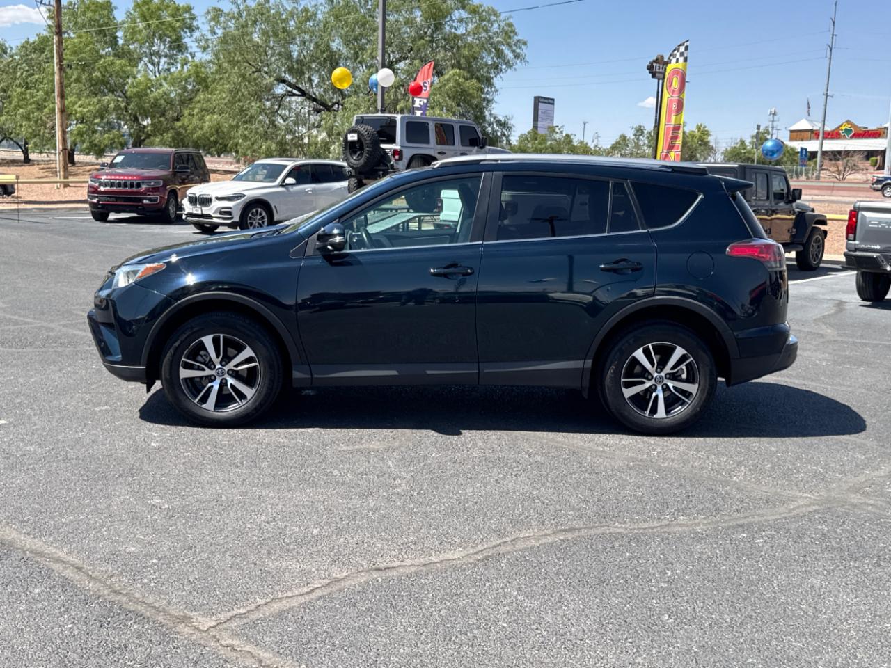 Toyota RAV4 XLE FWD 2017