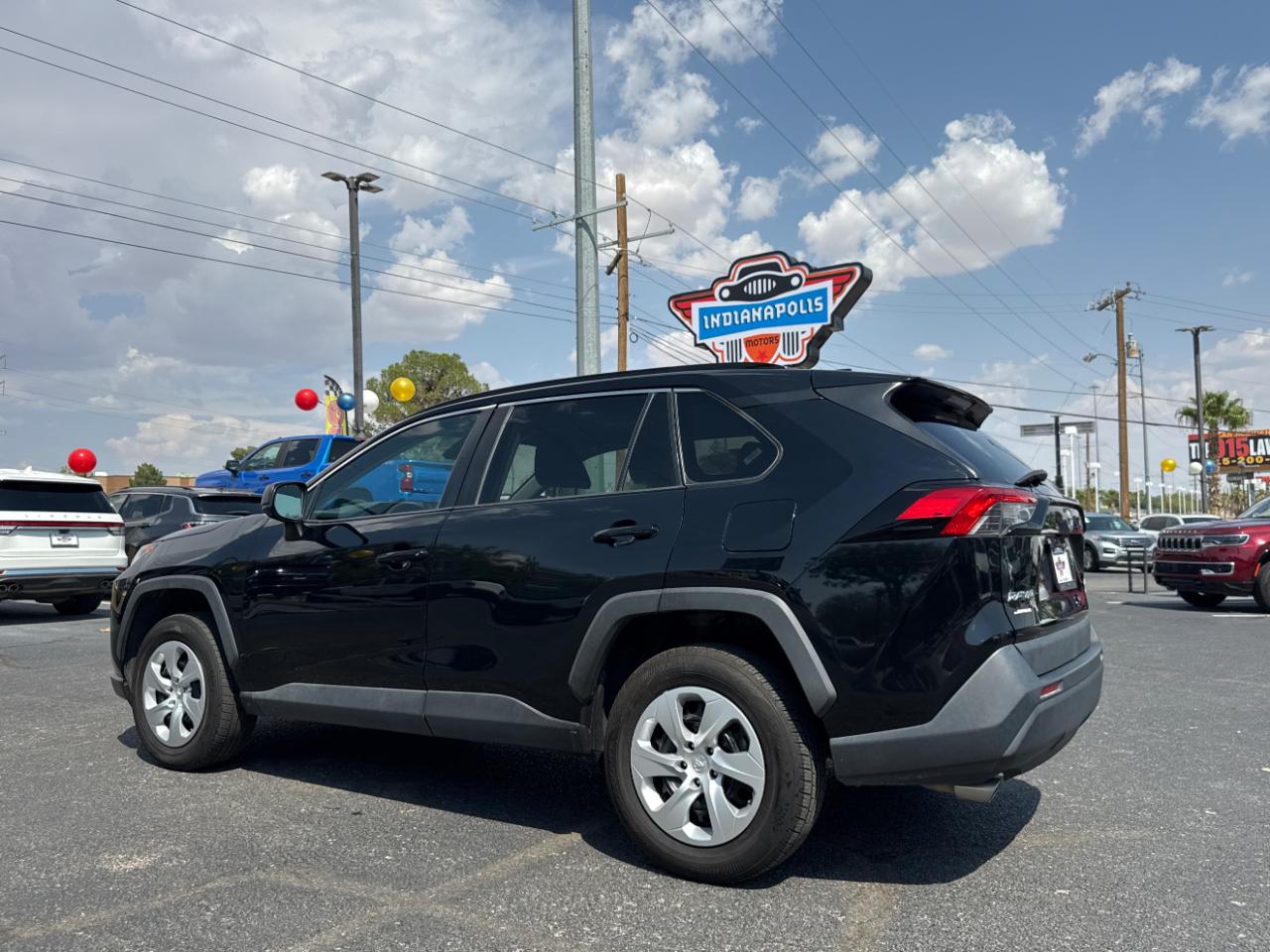 Toyota RAV4 LE AWD 2020
