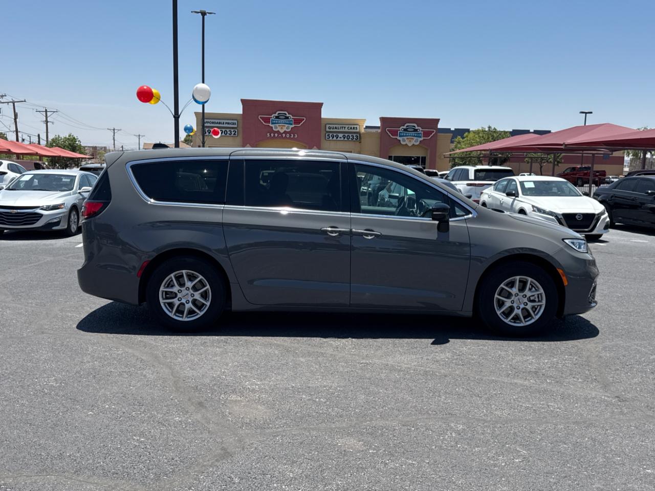 Chrysler Pacifica Touring L 2025