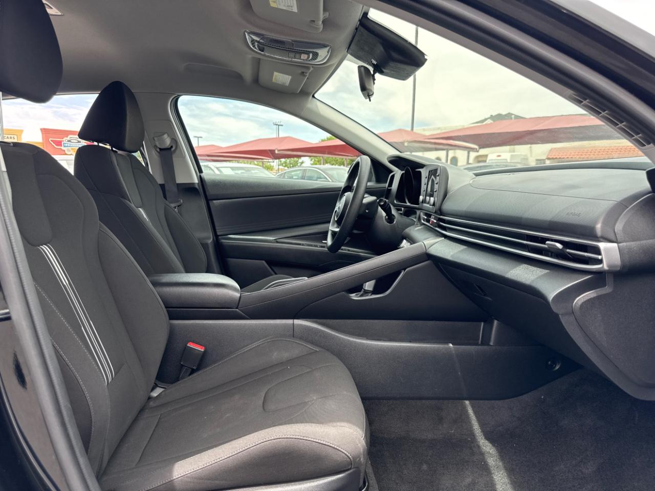 Hyundai Elantra SEL 2023