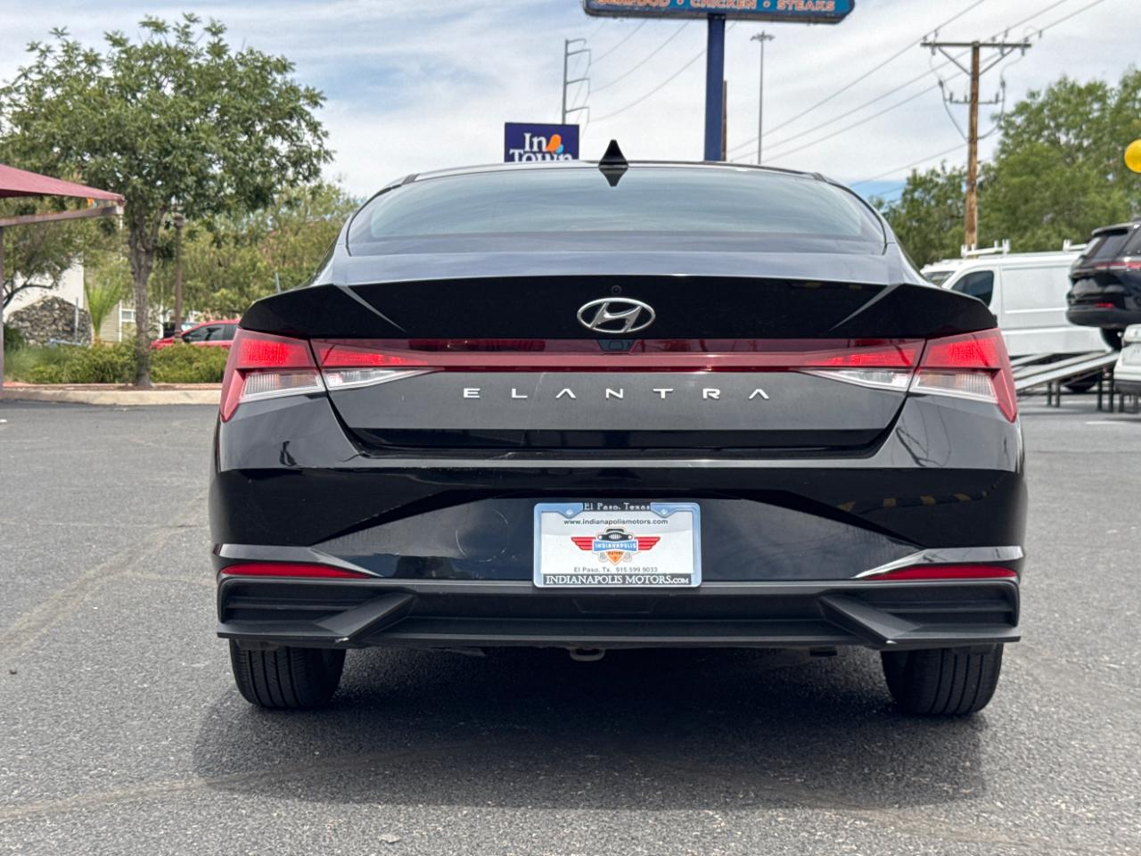 Hyundai Elantra SEL 2023