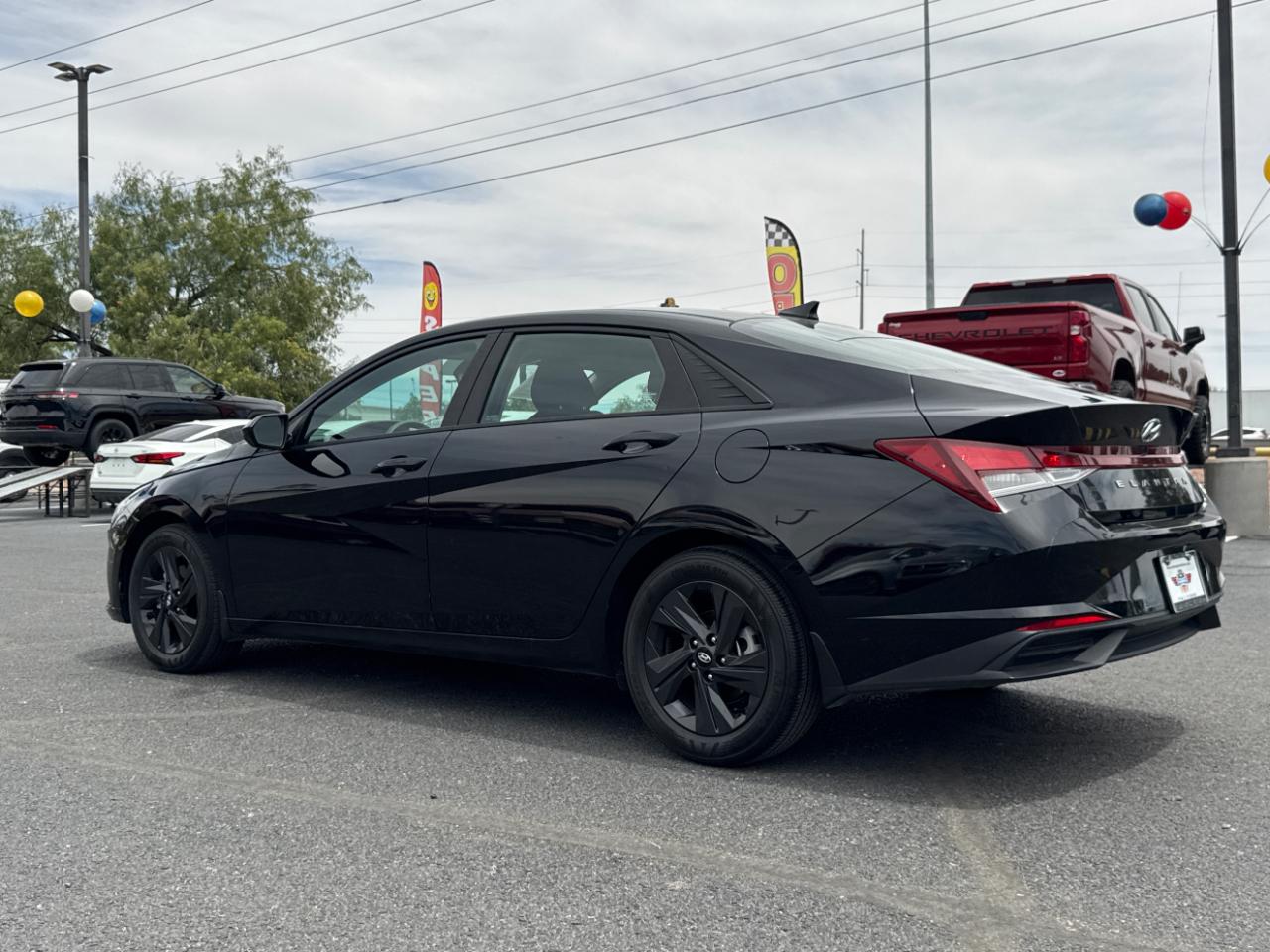 Hyundai Elantra SEL 2023