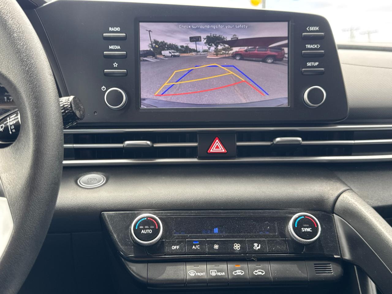 Hyundai Elantra SEL 2023