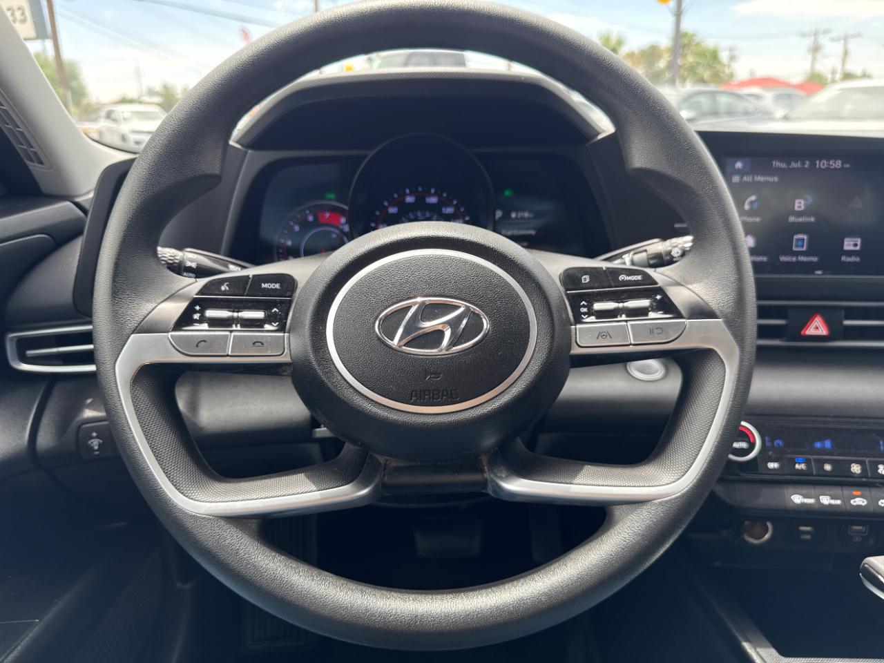 Hyundai Elantra SEL 2023