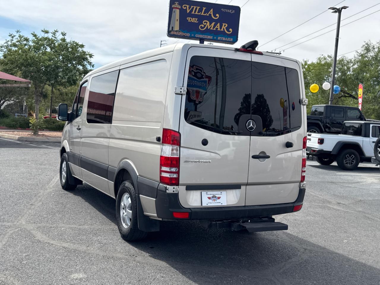 Mercedes-Benz Sprinter 2500 Passenger Van 144-in. WB 2016