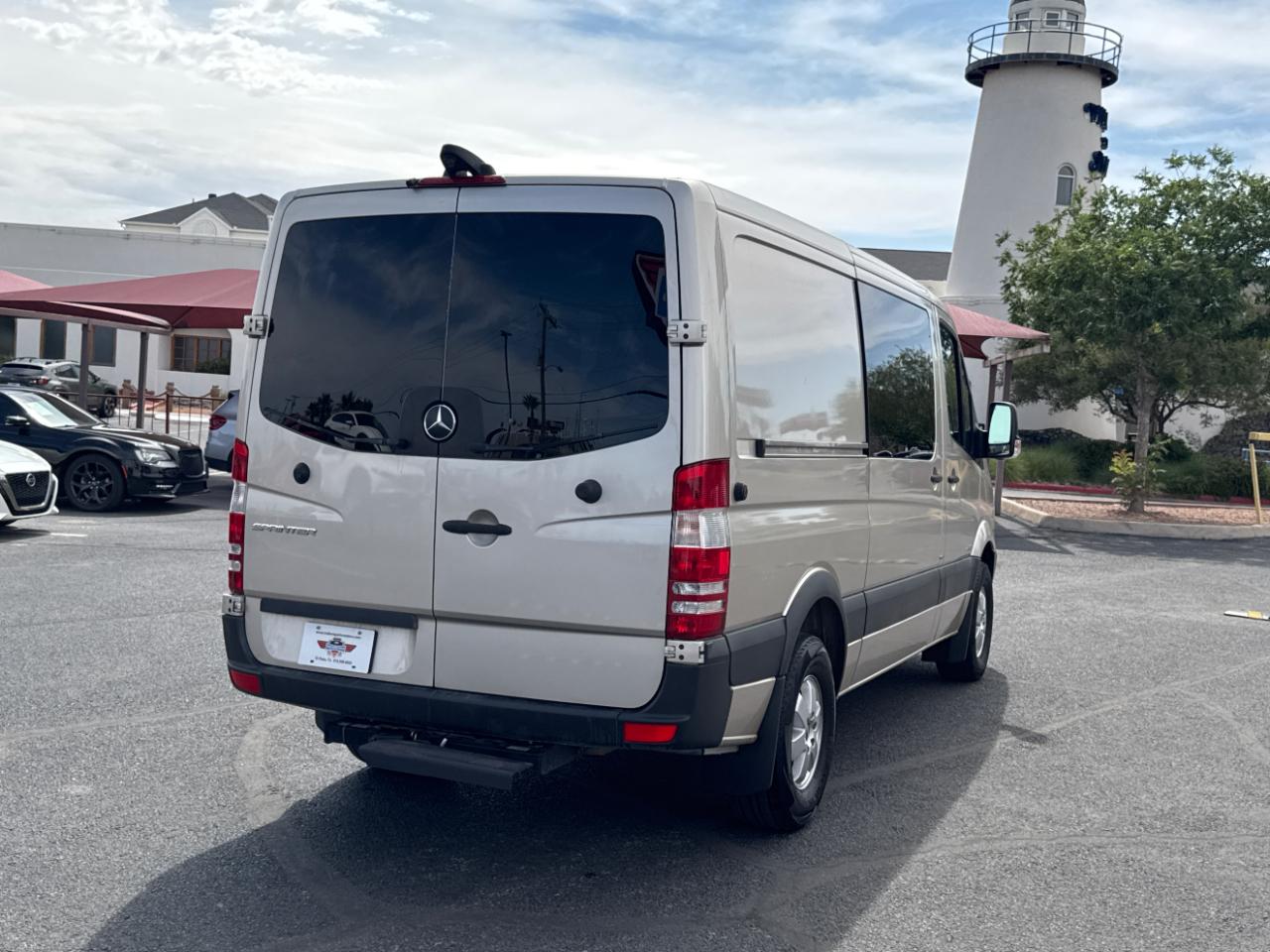 Mercedes-Benz Sprinter 2500 Passenger Van 144-in. WB 2016
