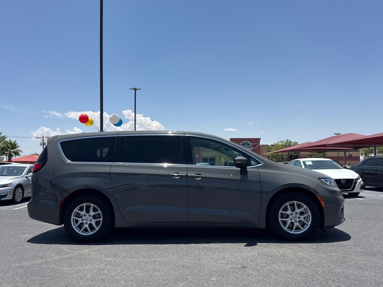 Chrysler Pacifica Touring L 2023